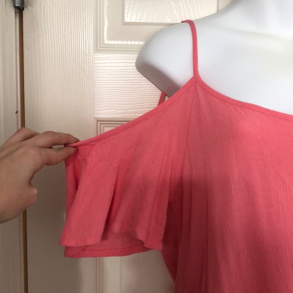 Top with shoulder cutouts - Picture 3 of 5